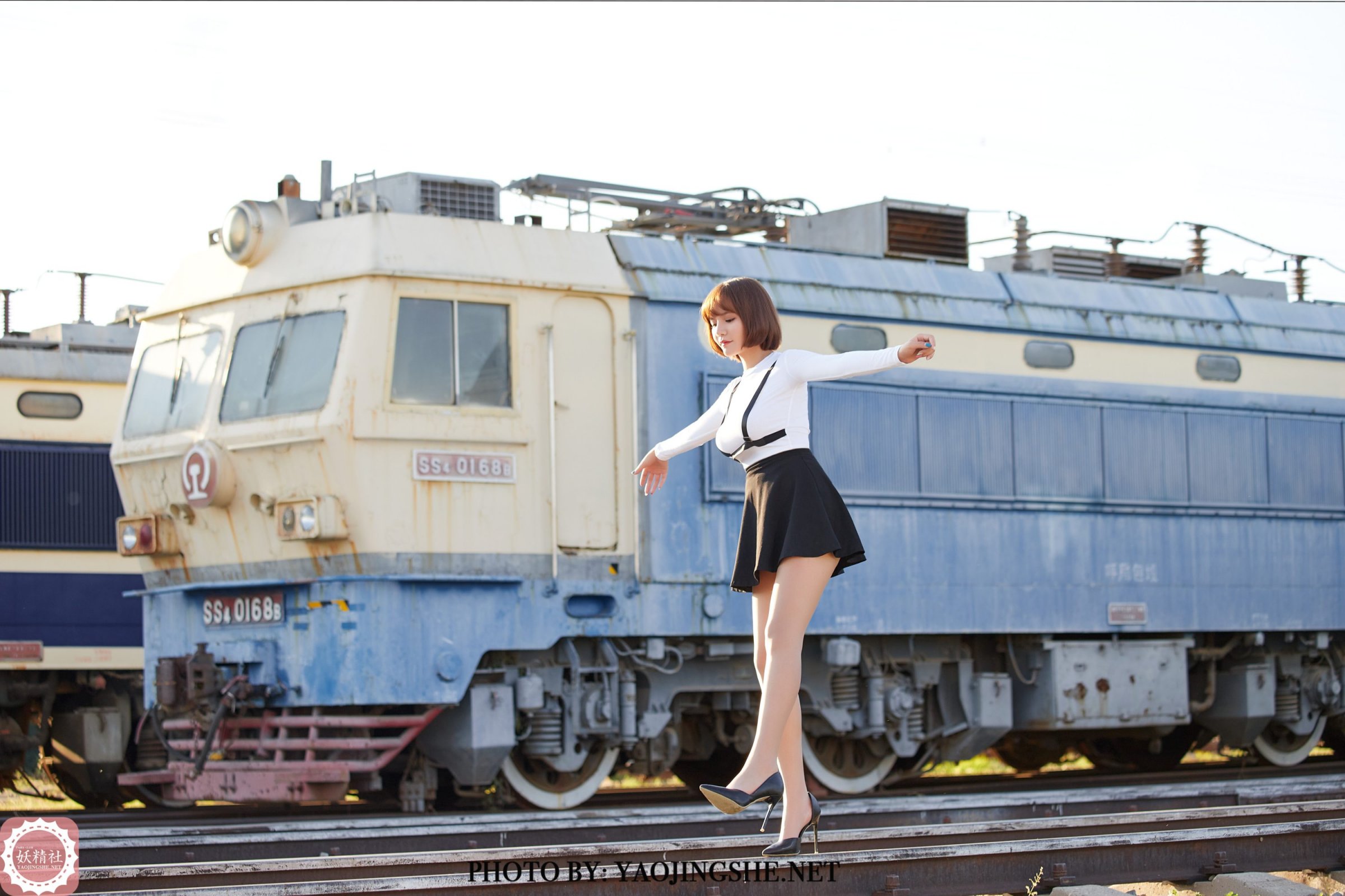 [妖精社]唐飛飛《逆光車站》 (26/79)