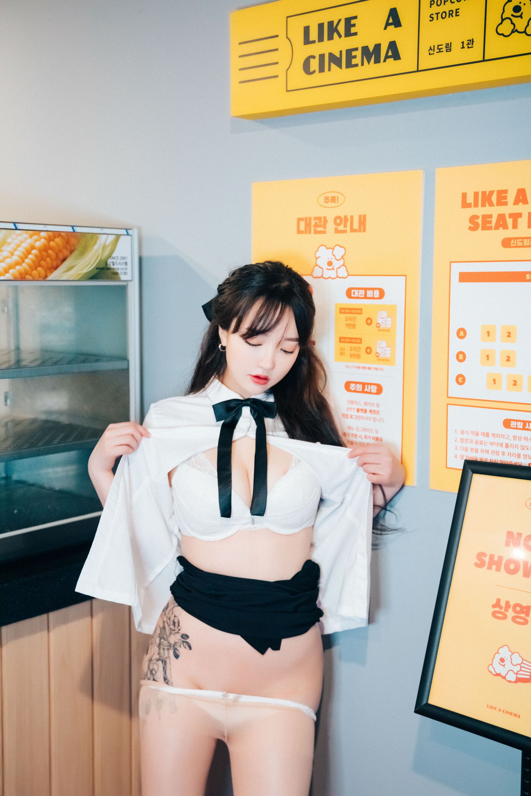 [Loozy]Yeeun（???）《Ticket Girl》 (40/120)