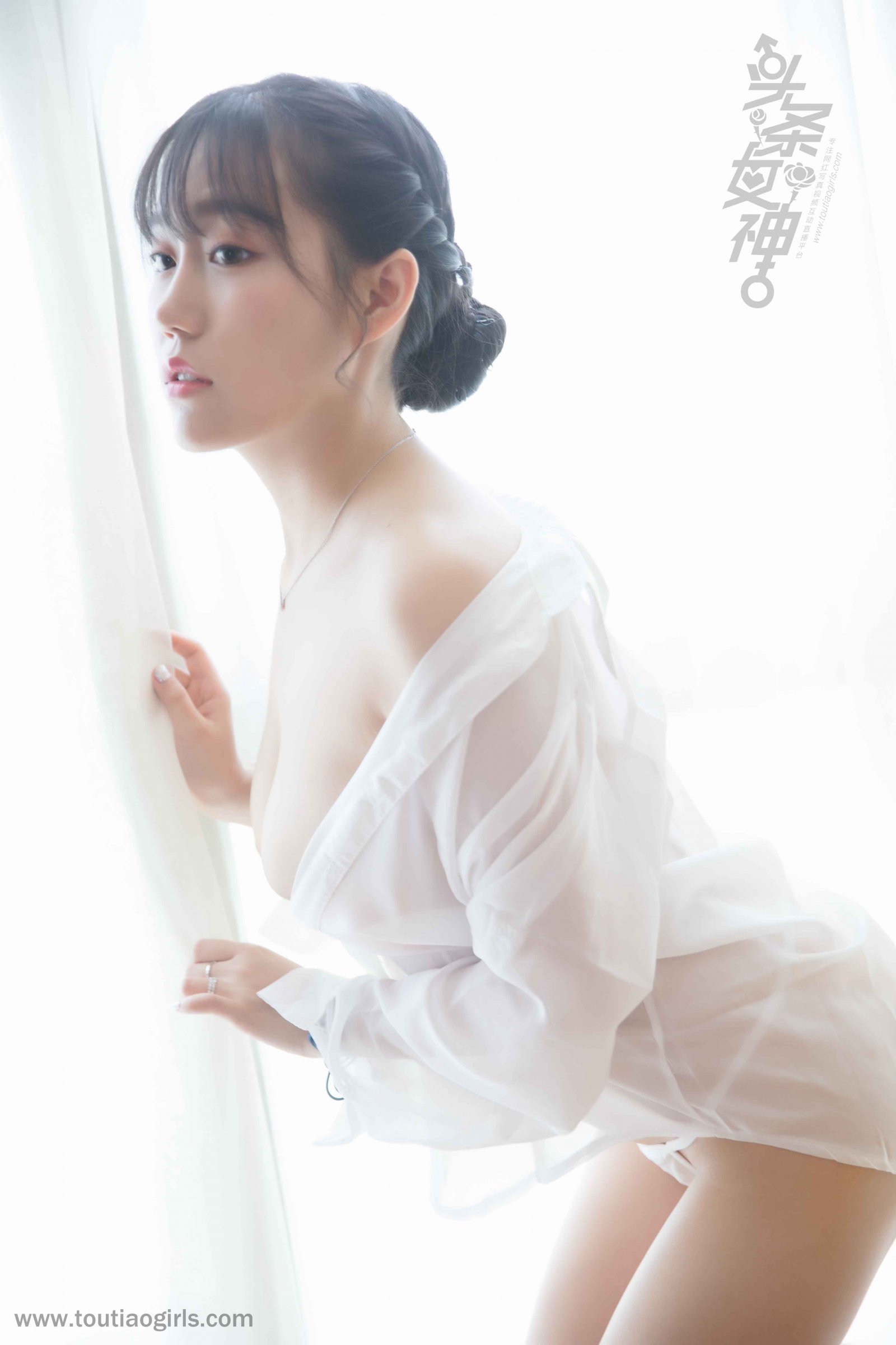 [頭條女神]陳亦菲《卿本佳人》 (42/58)