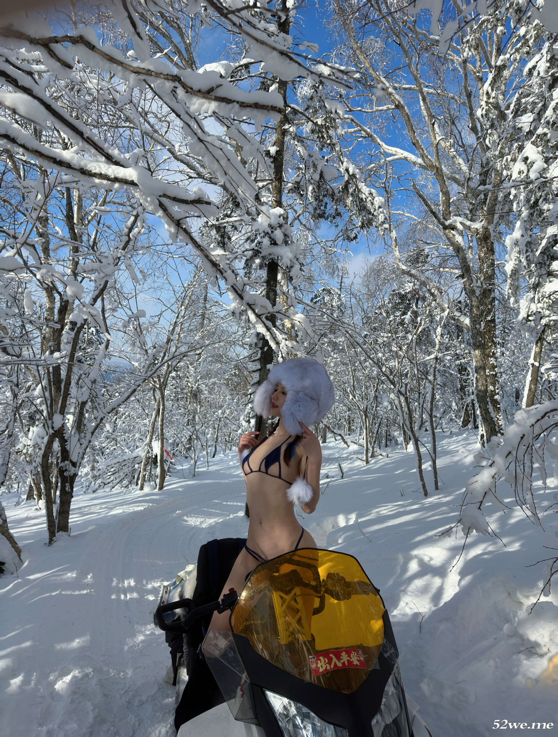 [性感寫真]就是阿朱啊《雪地美人》 (24/27)