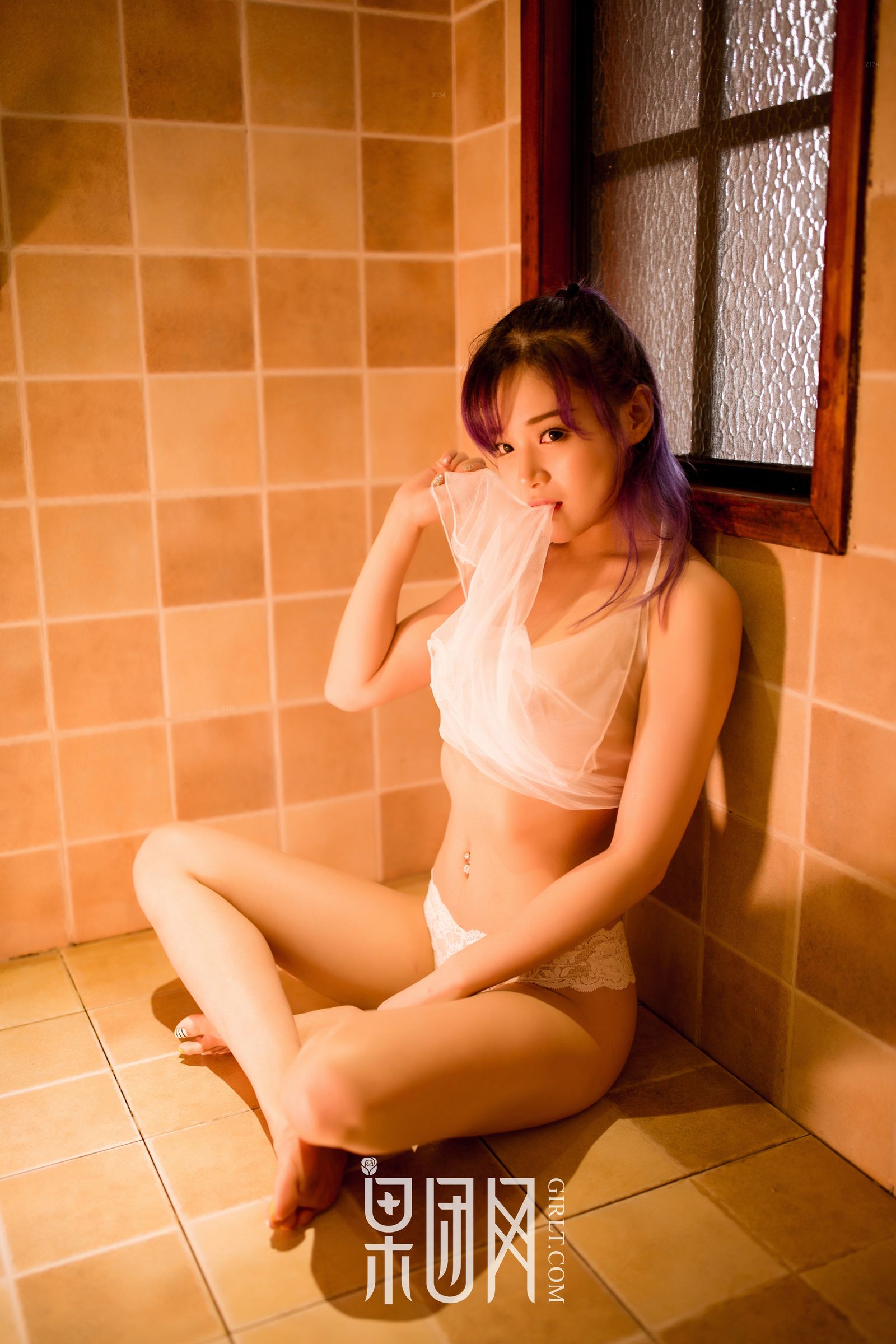 [果團網]紫發豪乳妹 (51/57)