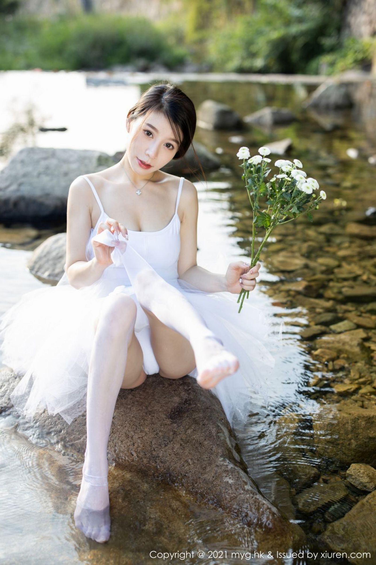 [秀人網旗下]美媛館 (23/86)