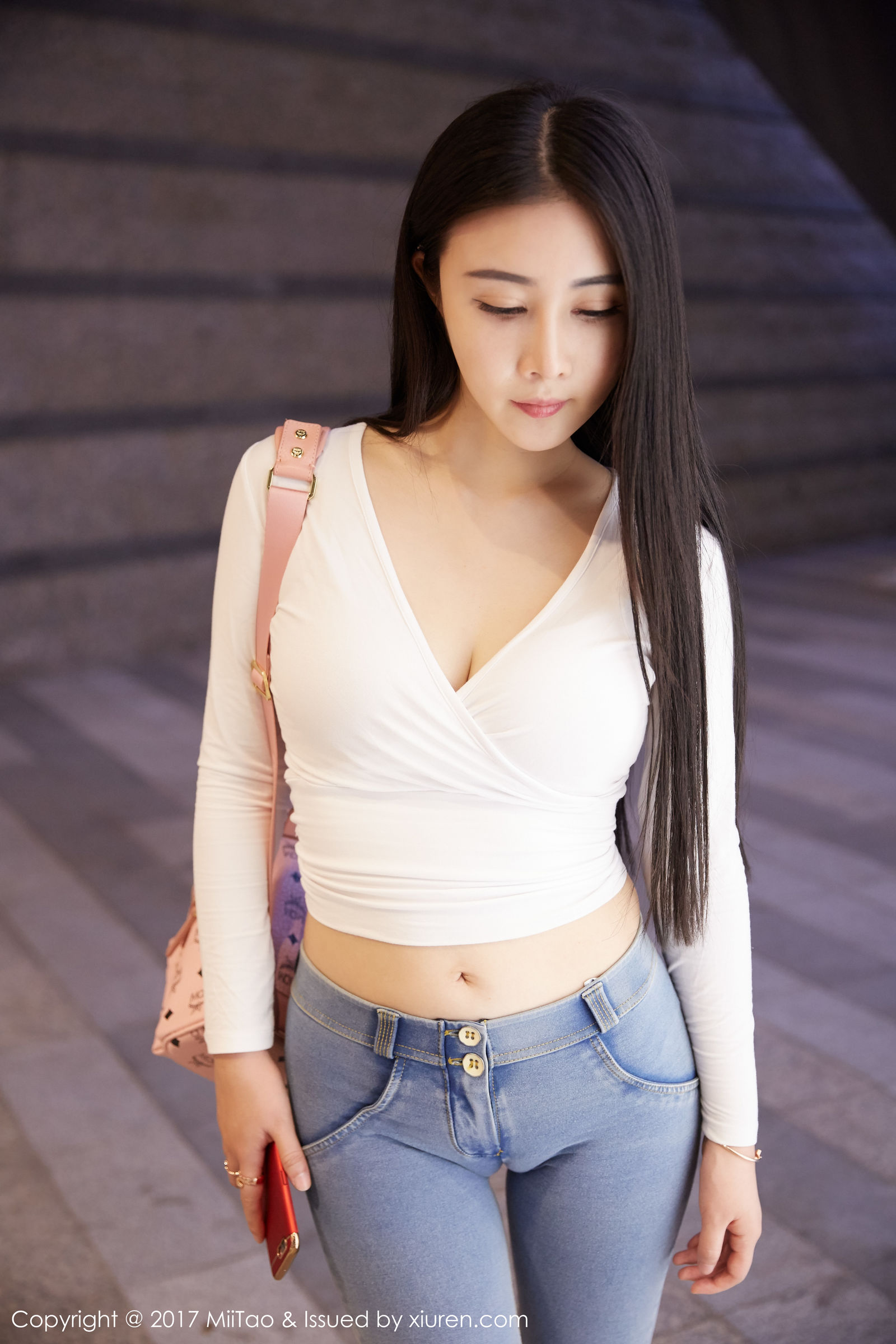 [秀人網旗下]蜜桃社 (26/51)