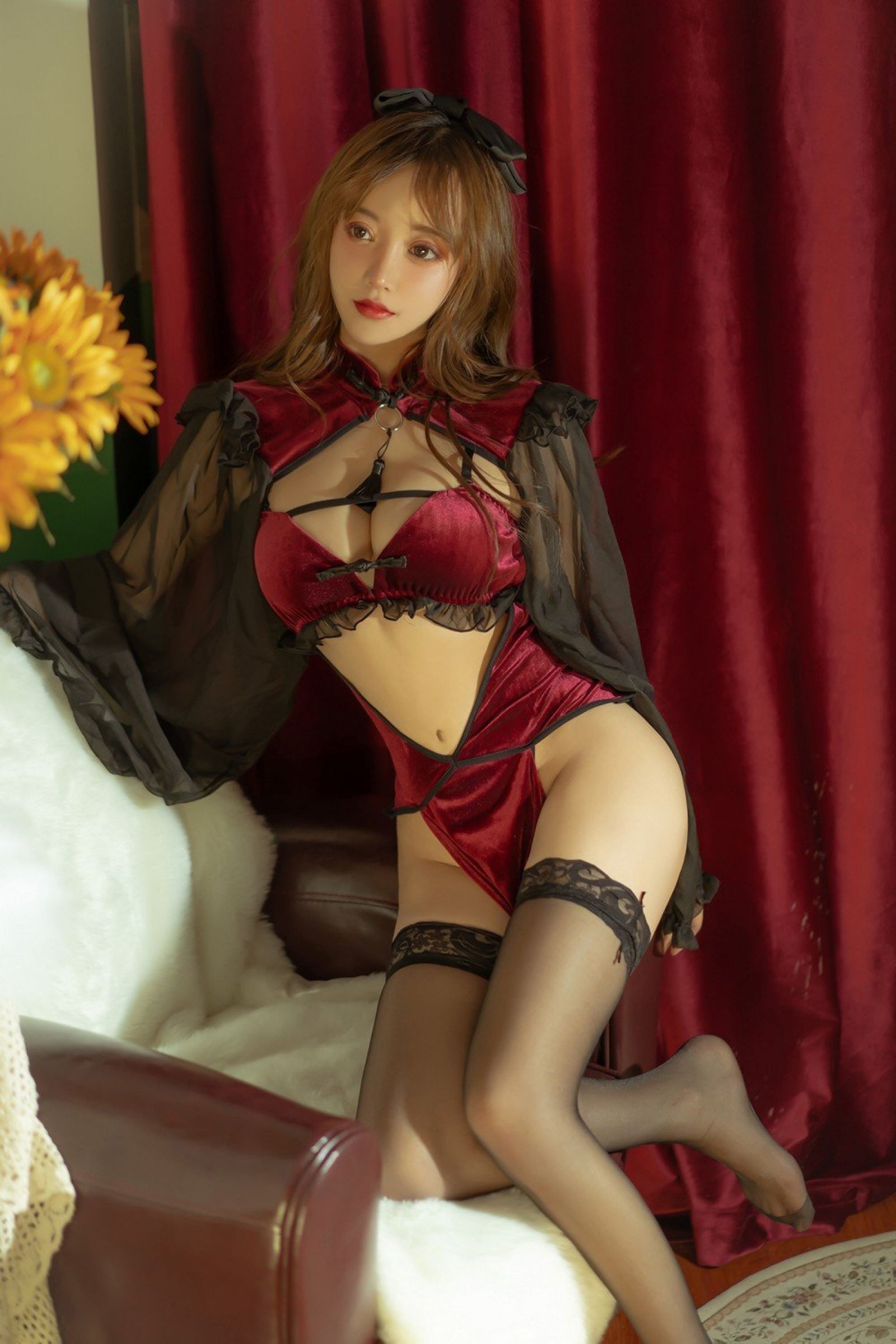 [性感寫真]過期米線線喵《紅絲絨旗袍》 (22/53)