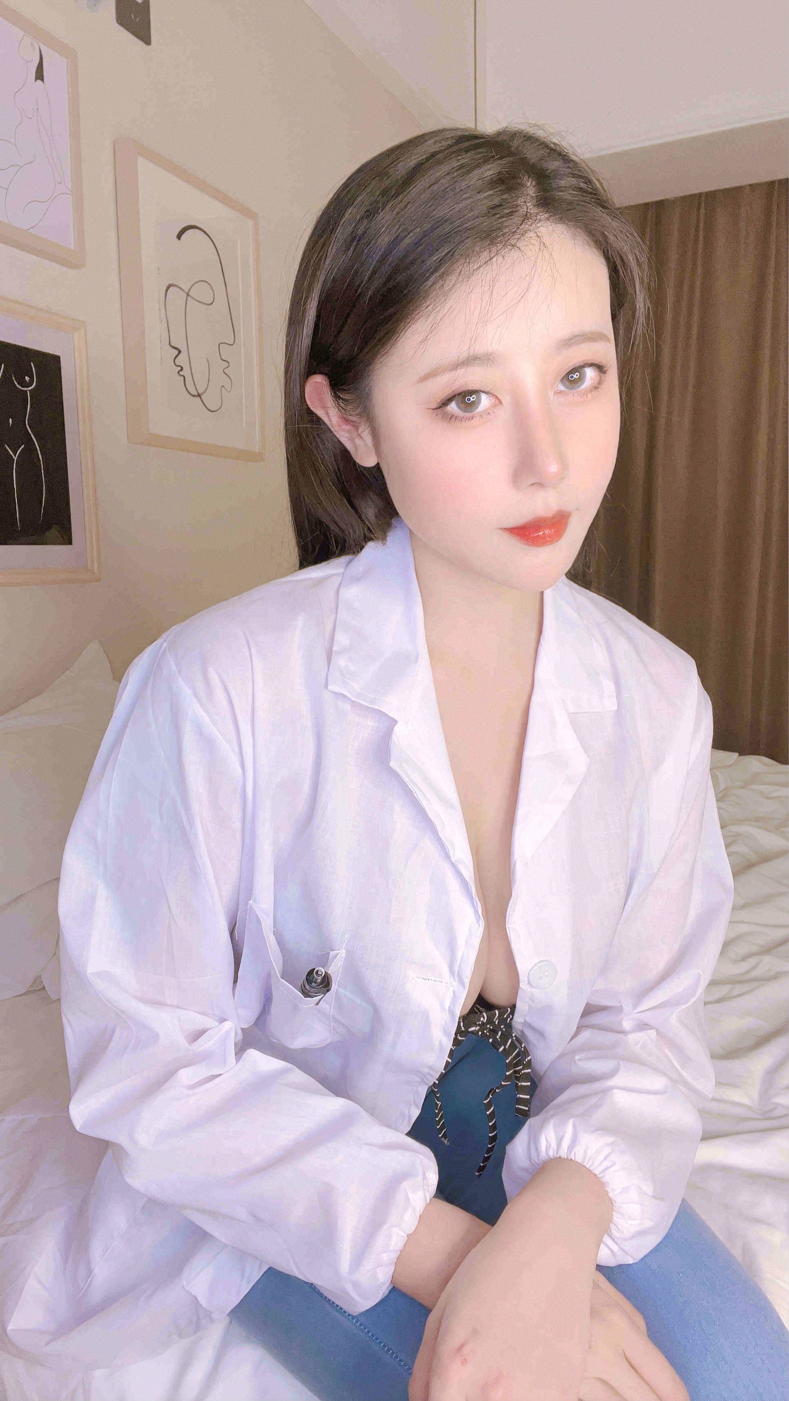 小黄车世界模特下载网