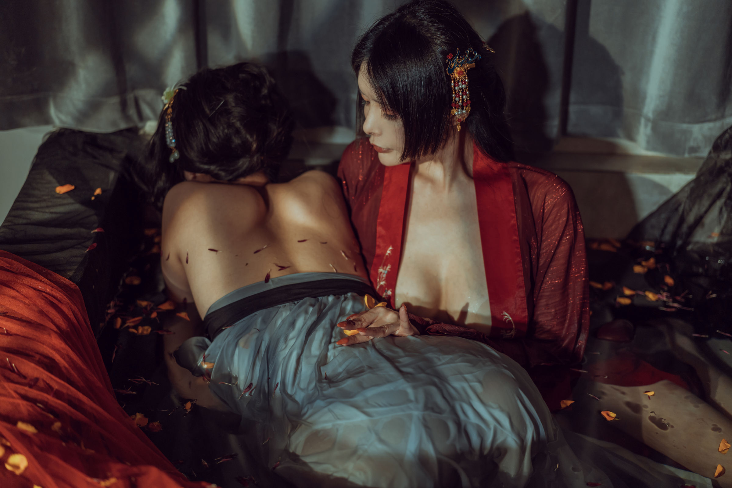 [性感寫真]秋和柯基《昏紅帳》 (44/52)