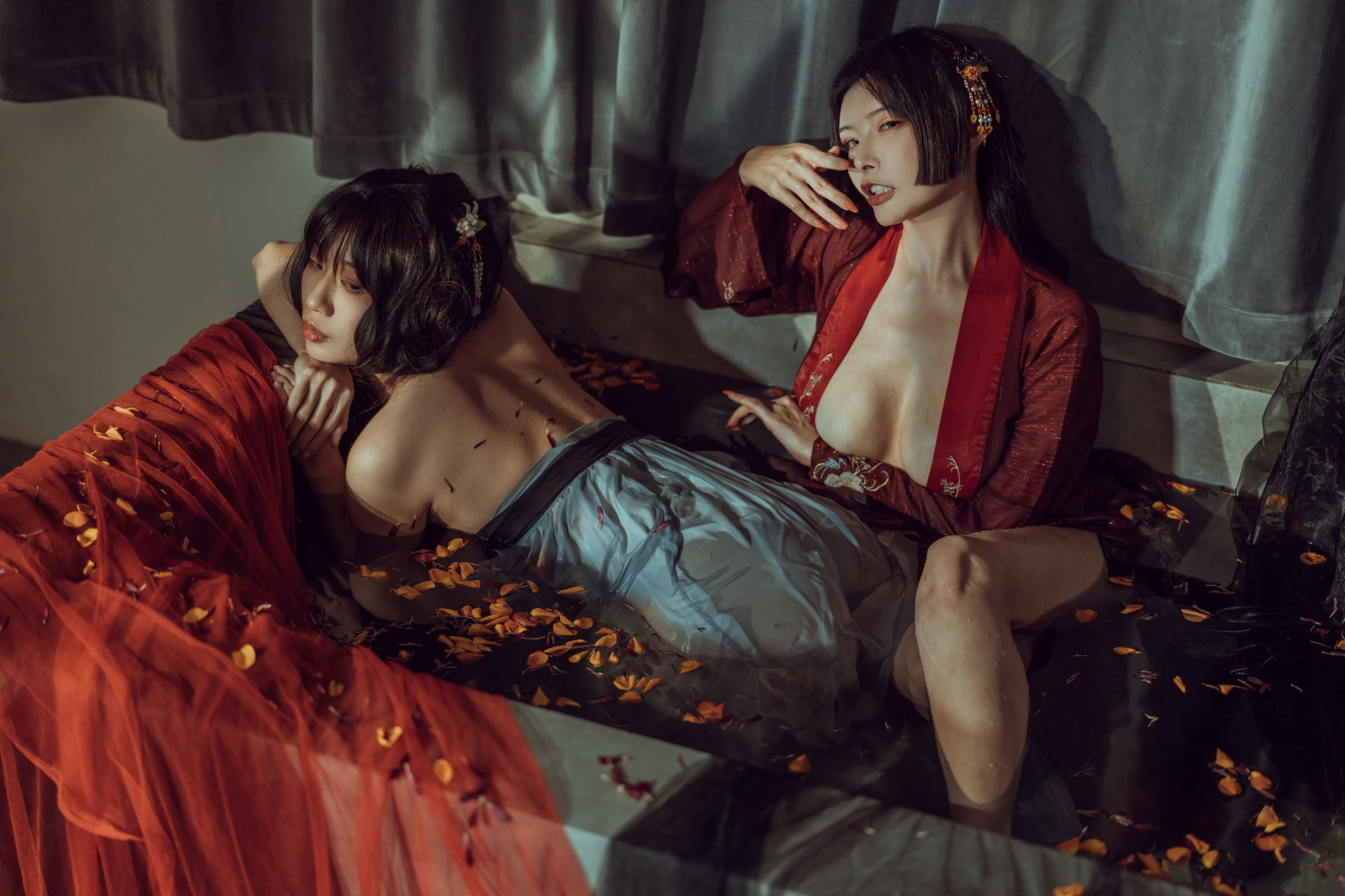 [性感寫真]秋和柯基《昏紅帳》 (45/52)